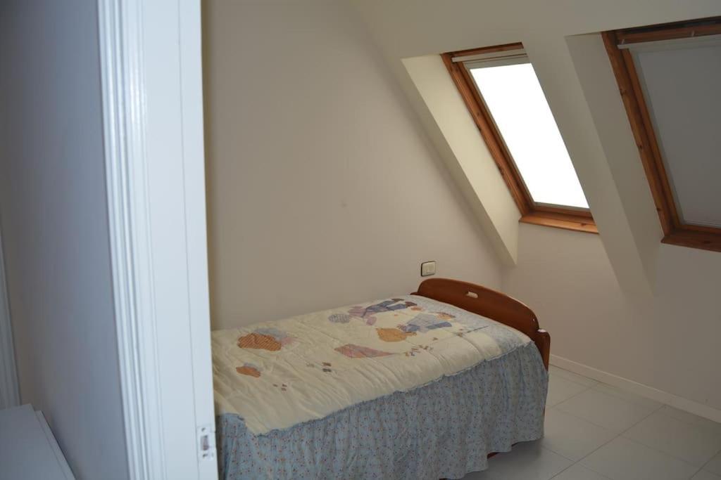 Ferienwohnung Precioso Atico A Pie De Playa, En Mino. Exterior foto